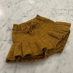 Misha & Puff skating pond skirt in spun gold, size 2 years.